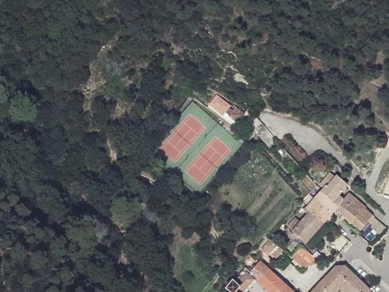 Vue aérienne de Tennis Club Lamanon