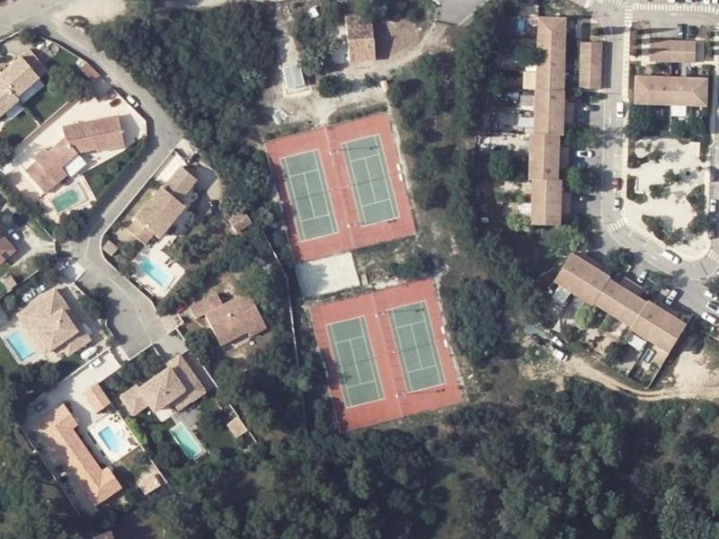 Vue aérienne de Tennis Municipaux