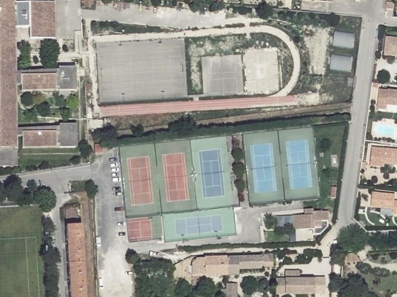 Vue aérienne de Tennis Municipaux